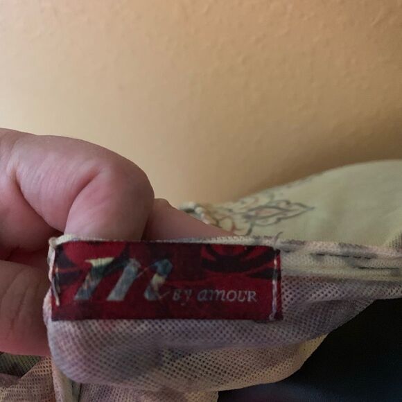 M by Amor Top - Picture 4 of 4